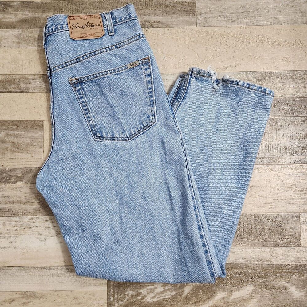 Levi Strauss Signature Mens Jeans 38x32 Relaxed Fit Light Wash Blue Denim Vtg